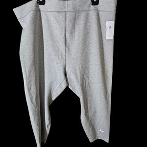 NWT Nike Womens Light Gray Sweatpants